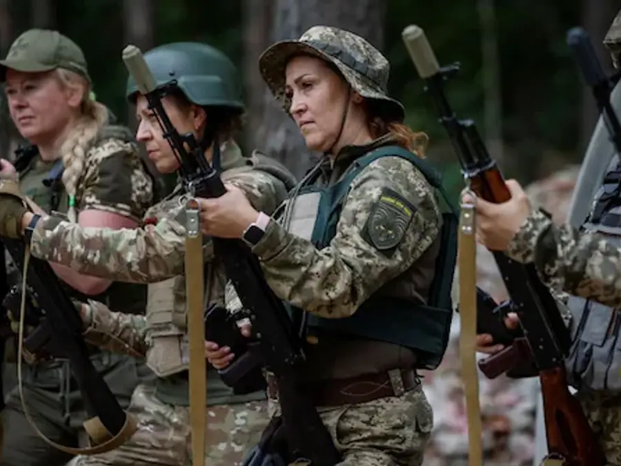 Manpower shortage? Ukraine begins 'FIRST-EVER' female recruiting campaign to fight against Russia's aggression