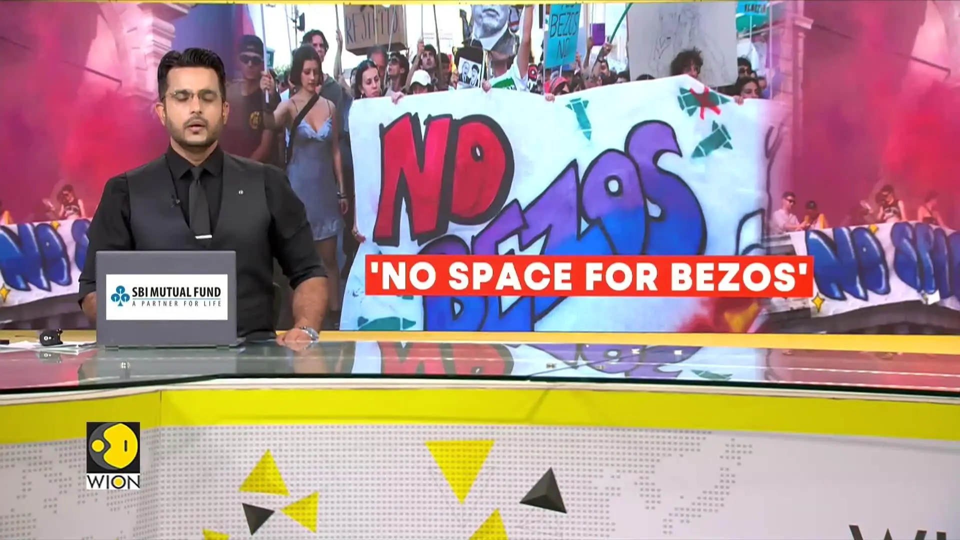 Venetians protest Bezos' wedding amid city's overtourism and high costs 