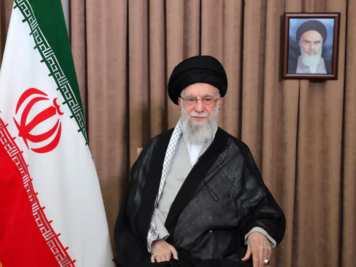 Iran criminalises Starlink use; imposes death penalty for cooperation with Israel, US, or 'hostile groups' Iran criminalises Starlink use; imposes death penalty for cooperation with Israel, US, or 'hostile groups'