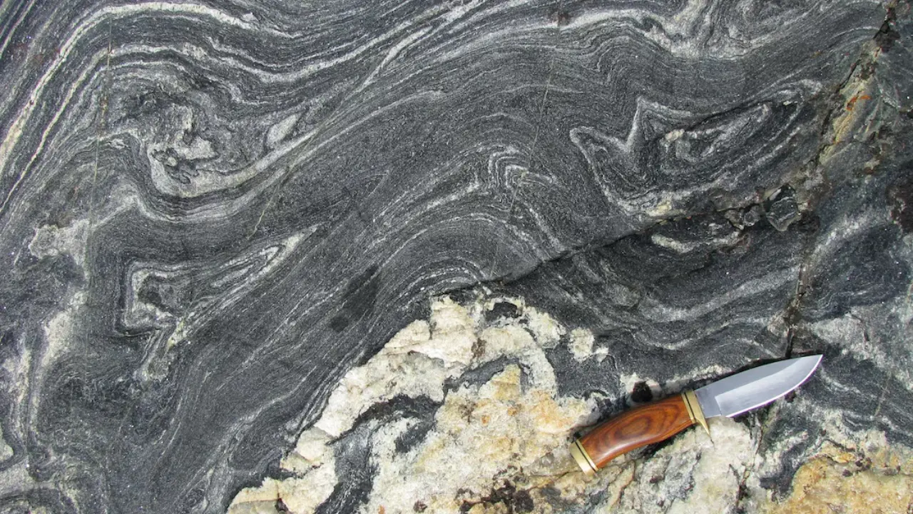 Earth’s Oldest Rocks Found