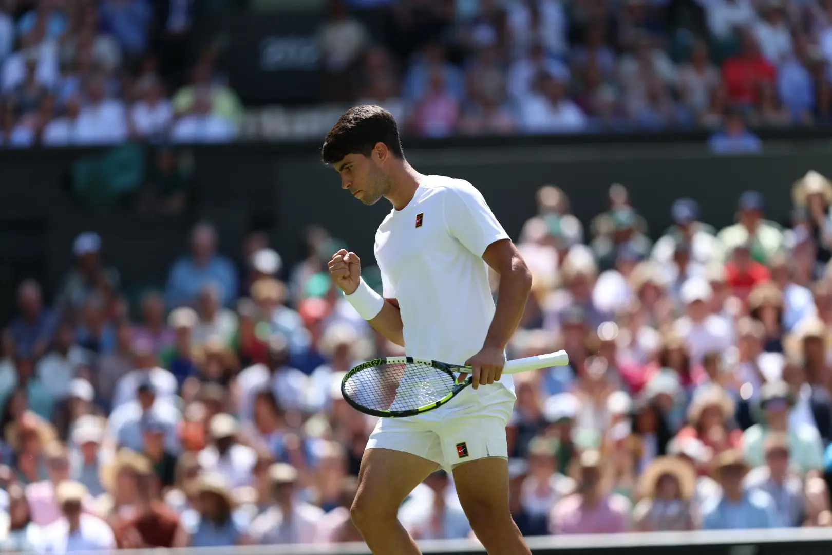 Wimbledon 2025: Carlos Alcaraz survives Fabio Fognini to win five-set thriller in first round