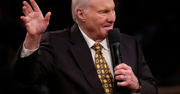 Televangelist Jimmy Swaggart Dies at 90 After Scandal