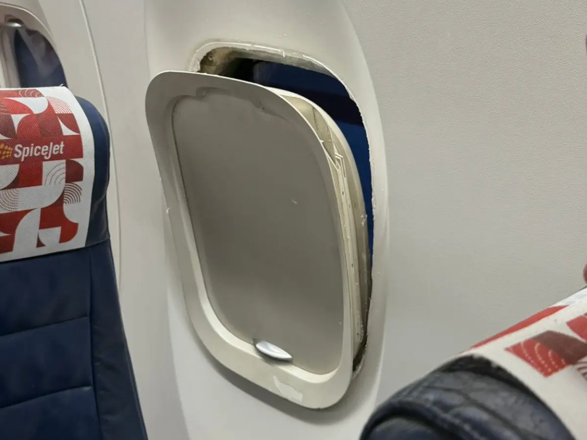 Mid-air panic? SpiceJet Goa-Pune flight's window frame nearly pops out - Watch VIDEO