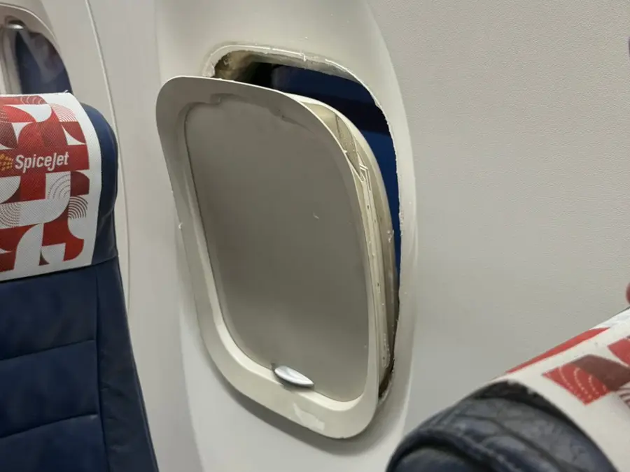 Mid-air panic? SpiceJet Goa-Pune flight's window frame nearly pops out - Watch VIDEO