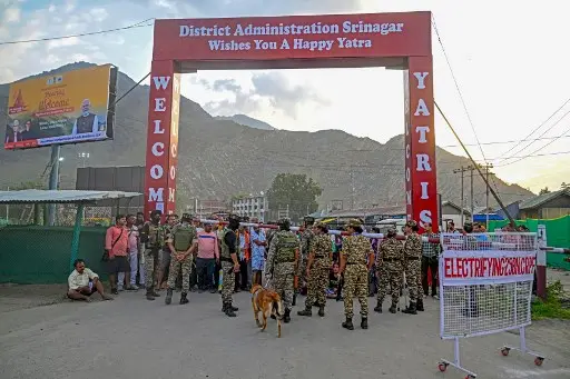 Total footsteps of pilgrims