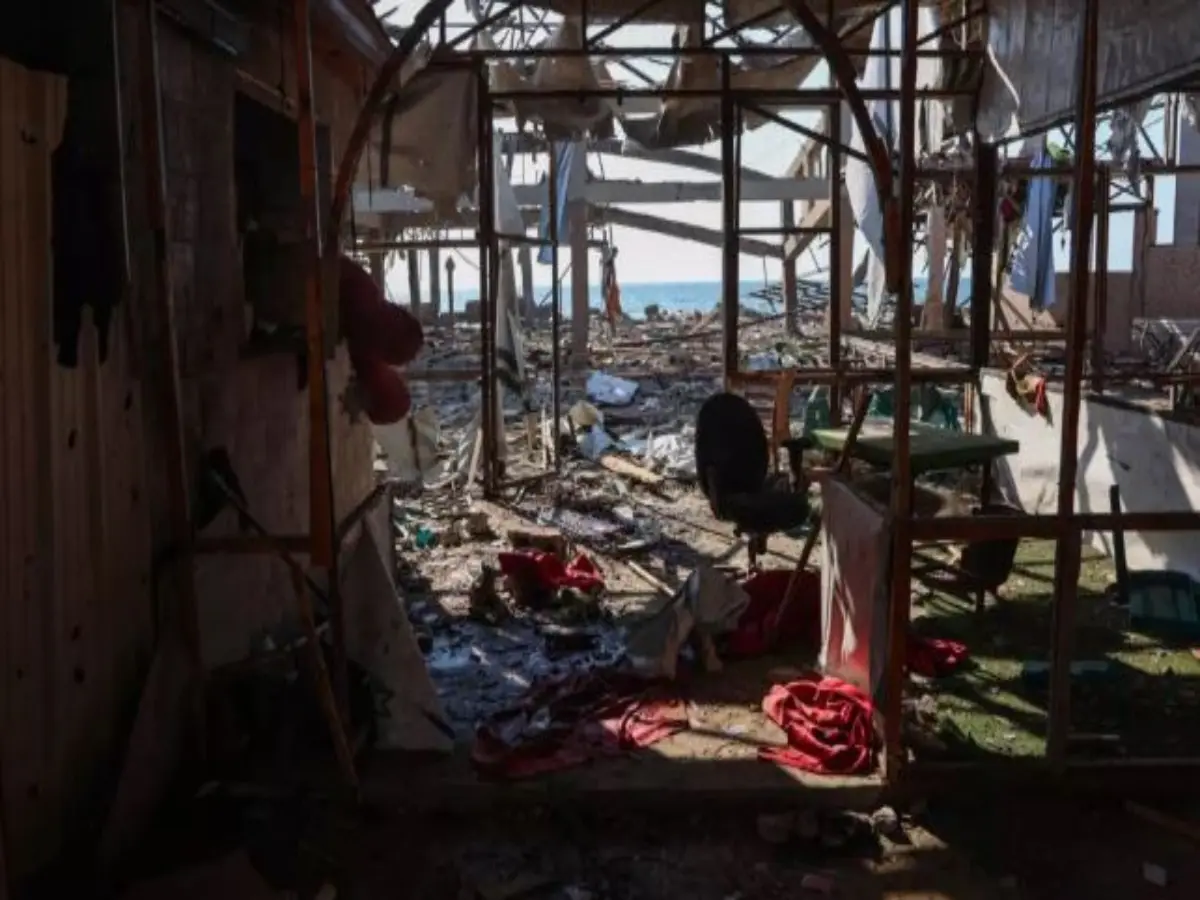 Use of 500lb bomb by Israel to attack Gaza cafe a war crime? Here's what experts say