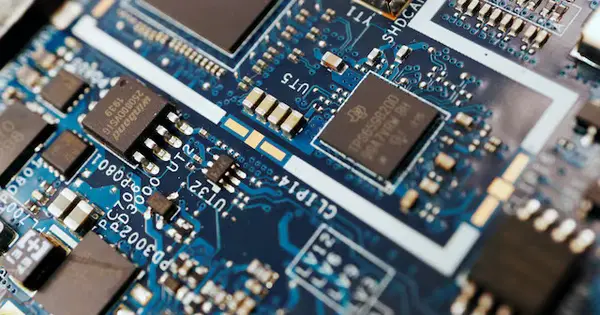 US lifts export curbs on chip design software to China