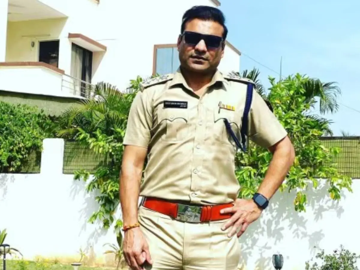 DSP Siraj to Lt. Colonel Dhoni - 6 Indian players who balanced cricket with armed forces and police