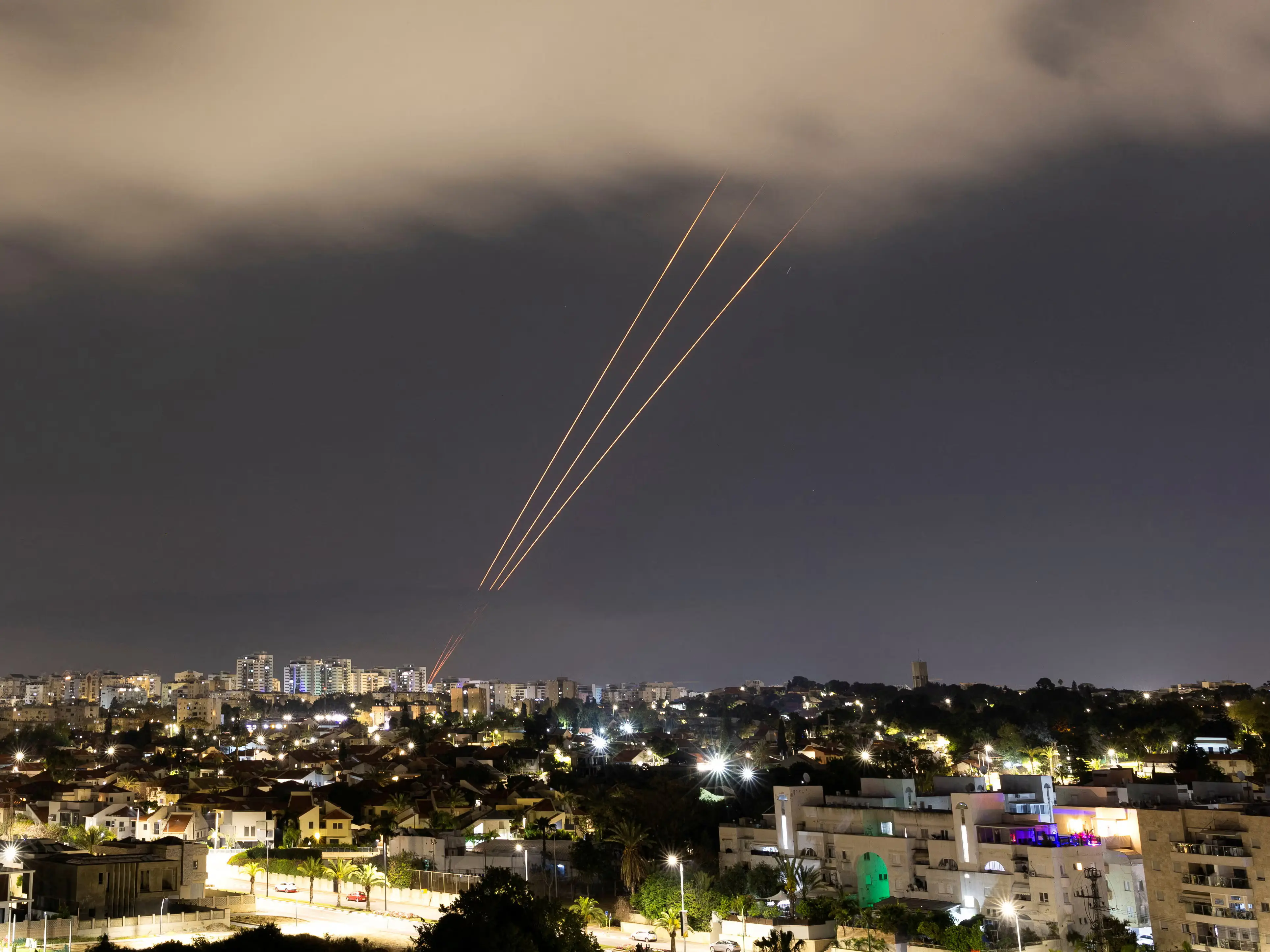 Israel–Iran war threatens UAE business outlook before Q3 rebound Israel–Iran war threatens UAE business outlook before Q3 rebound