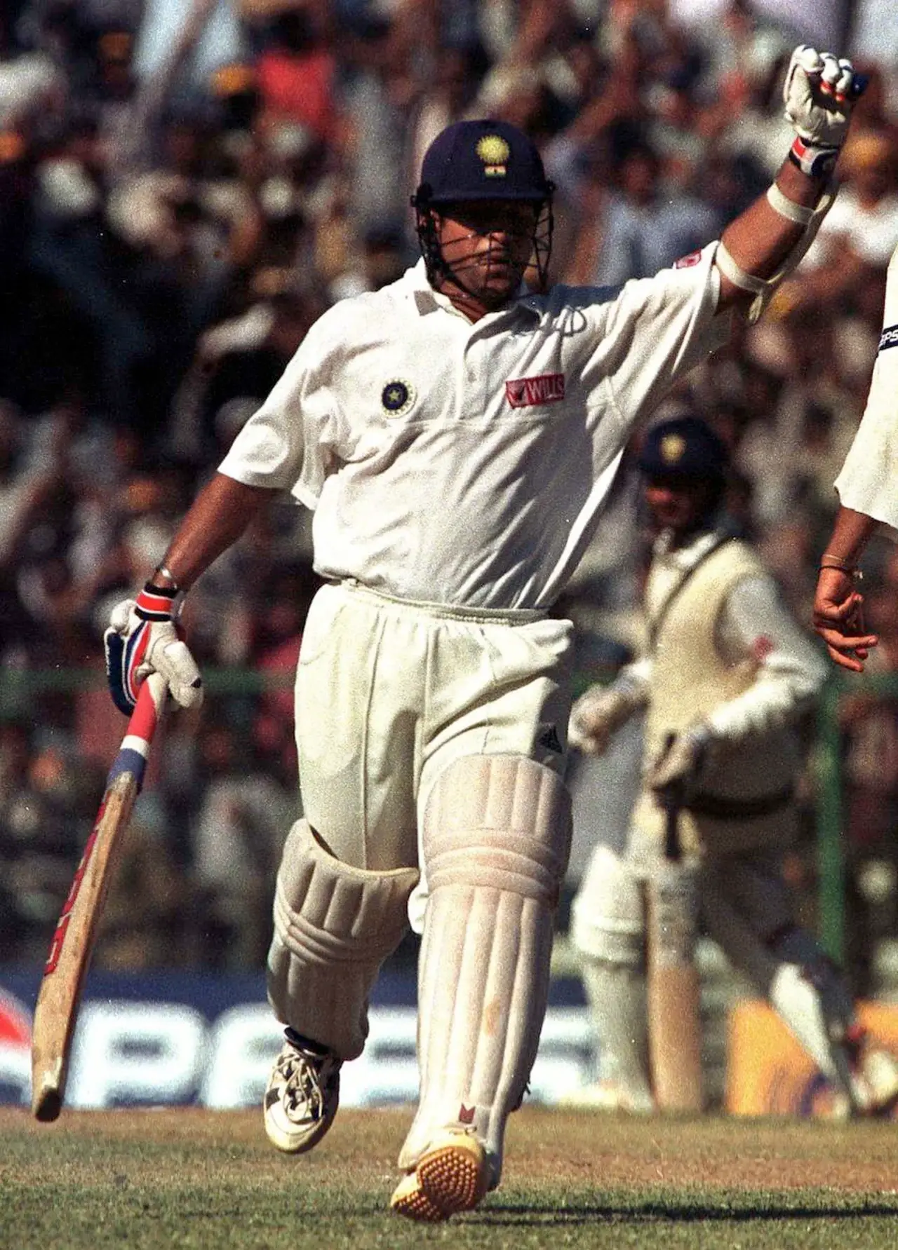 Sachin Tendulkar (1997 to 1999) - 4 Test hundreds outside India