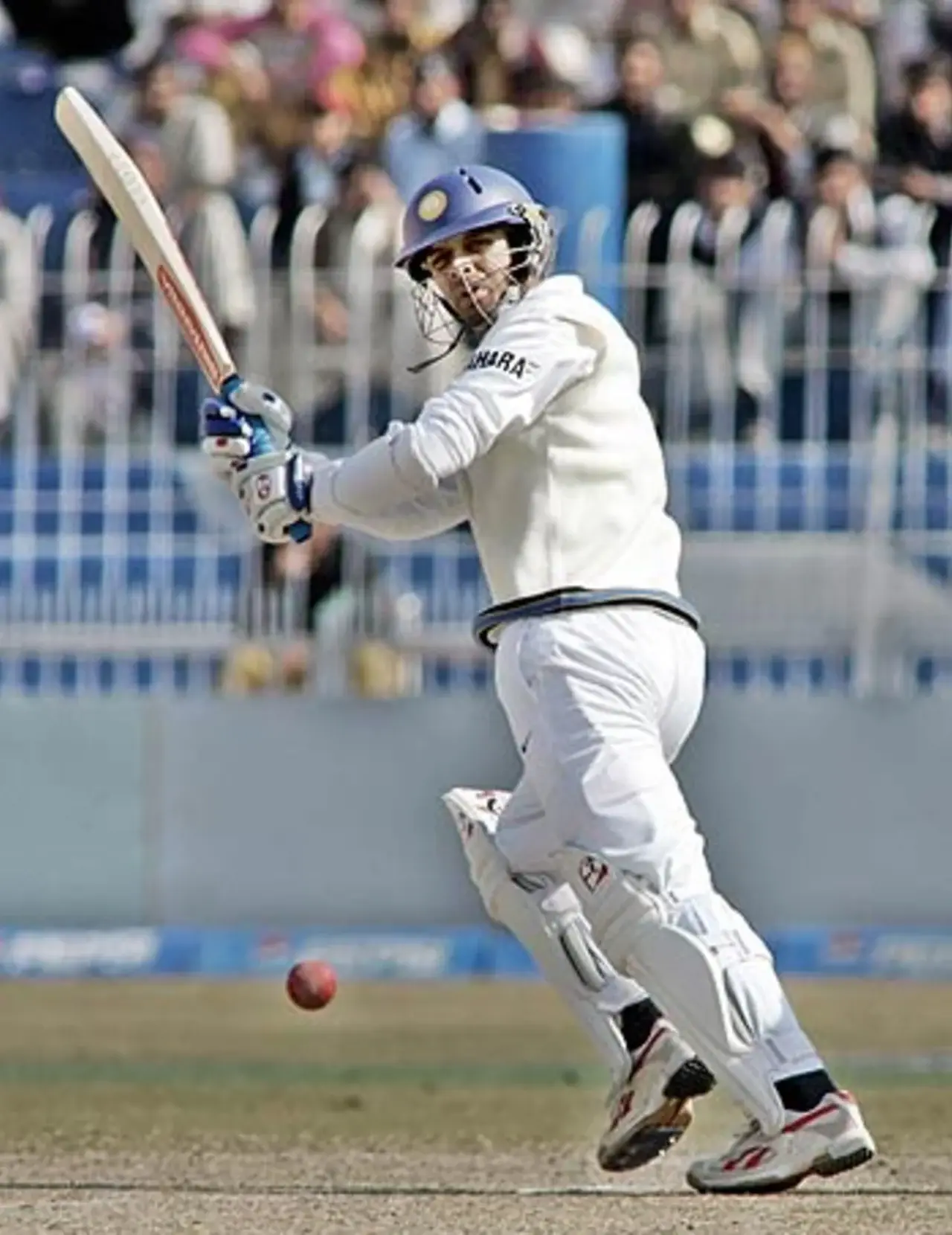 Rahul Dravid (2006 to 2007) - 4 Test hundreds outside India