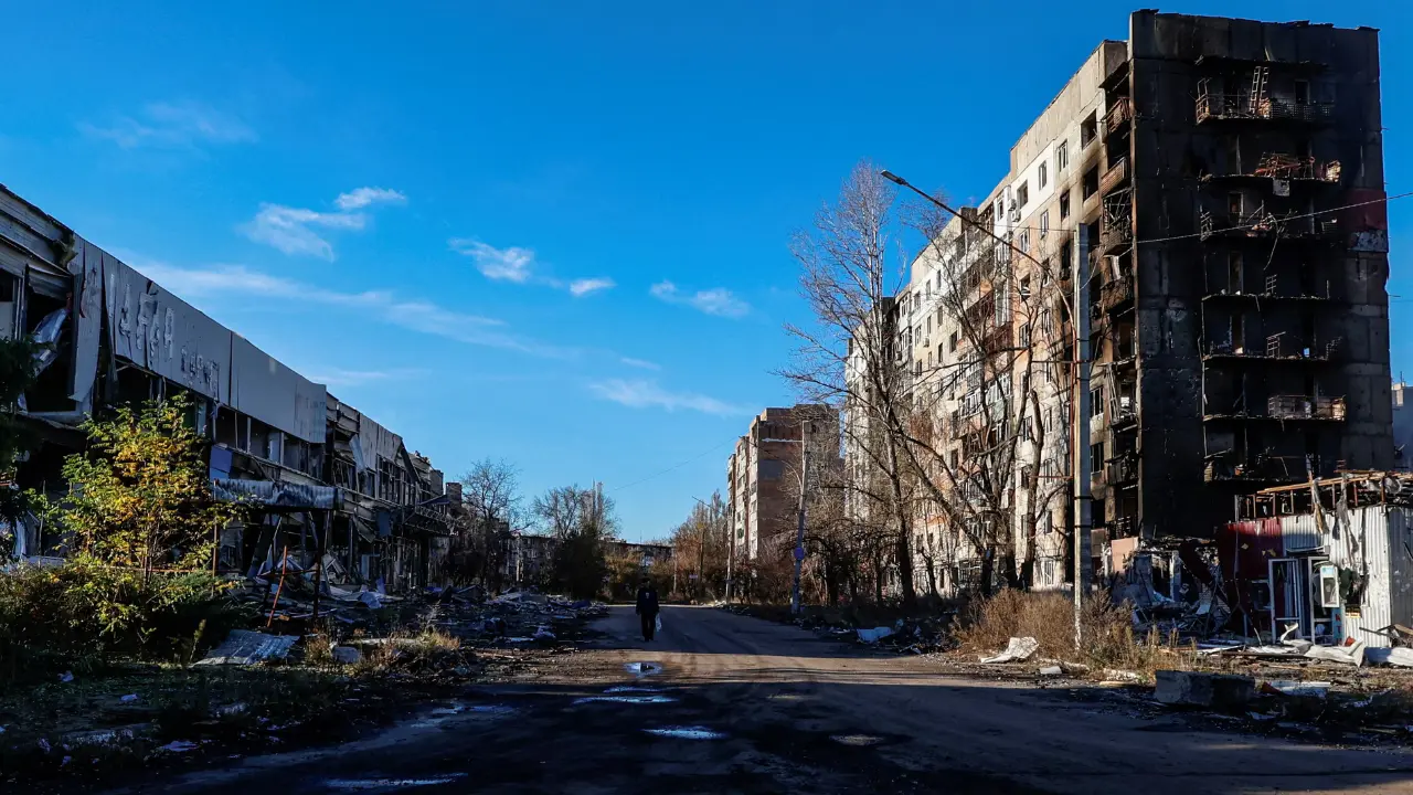 Donetsk – Industrial and Political Stronghold