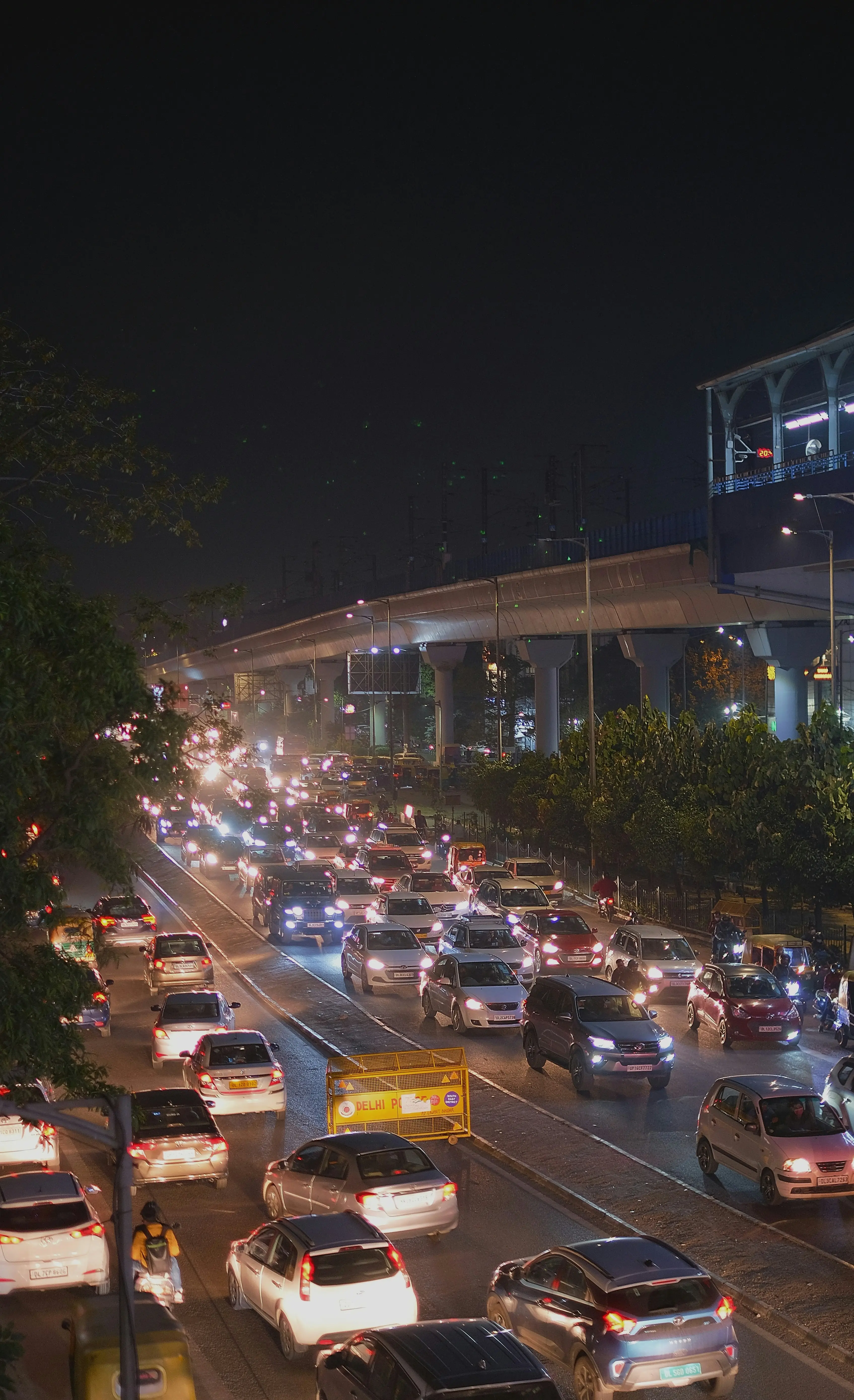 Delhi to pause fuel ban on old vehicles? Here's what you need to know