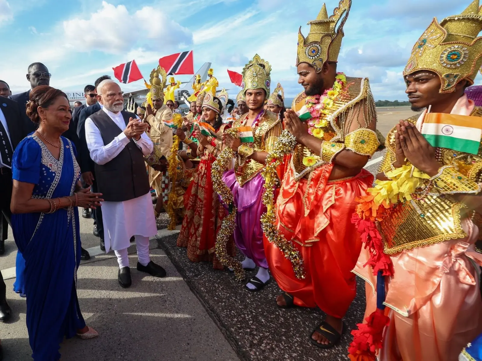 PM Modi arrives in Trinidad and Tobago; 38 ministers and 4 MPs welcome him in a grand gesture PM Modi arrives in Trinidad and Tobago; 38 ministers and 4 MPs welcome him in a grand gesture