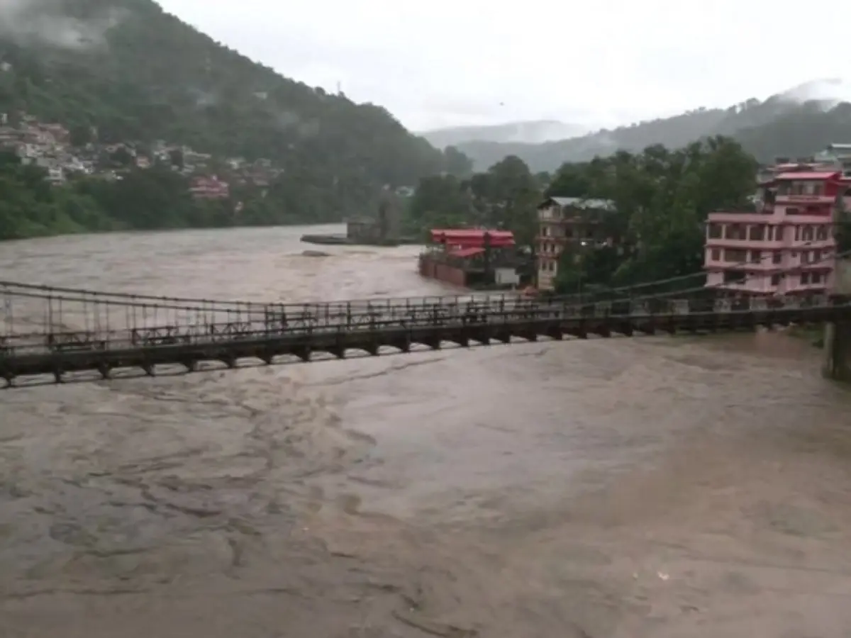 Heavy rain in Himachal Pradesh claims at least 69 lives, more showers forecast for 3 days