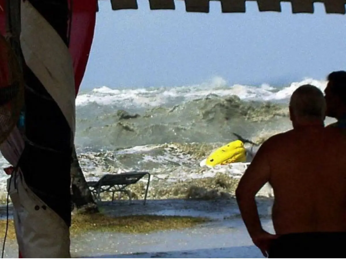 Nankai Trough 'megaquake' could kill 300,000 people: Japan acknowledges risk, ramps up measures Nankai Trough 'megaquake' could kill 300,000 people: Japan acknowledges risk, ramps up measures