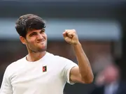 Wimbledon 2025: Carlos Alcaraz into last 16 as Aryna Sabalenka outlasts Emma Raducanu