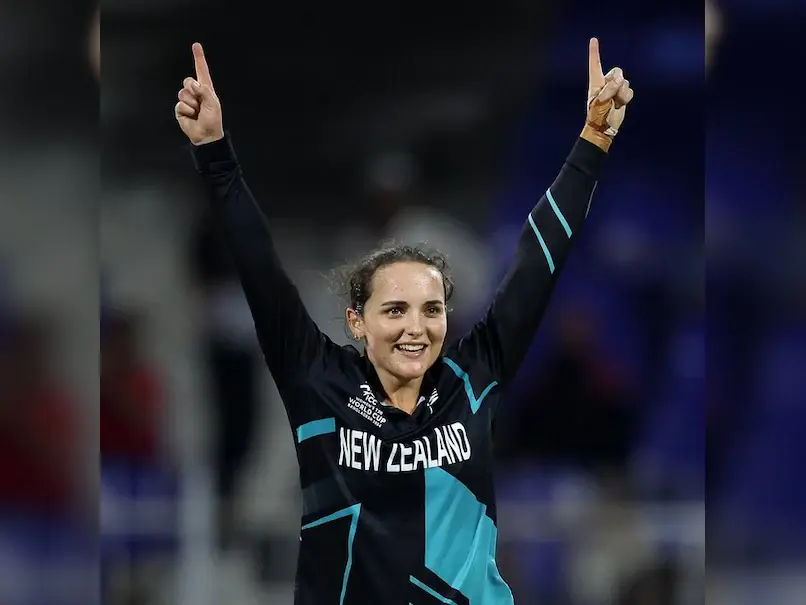 Amelia Kerr (New Zealand) - 434 points