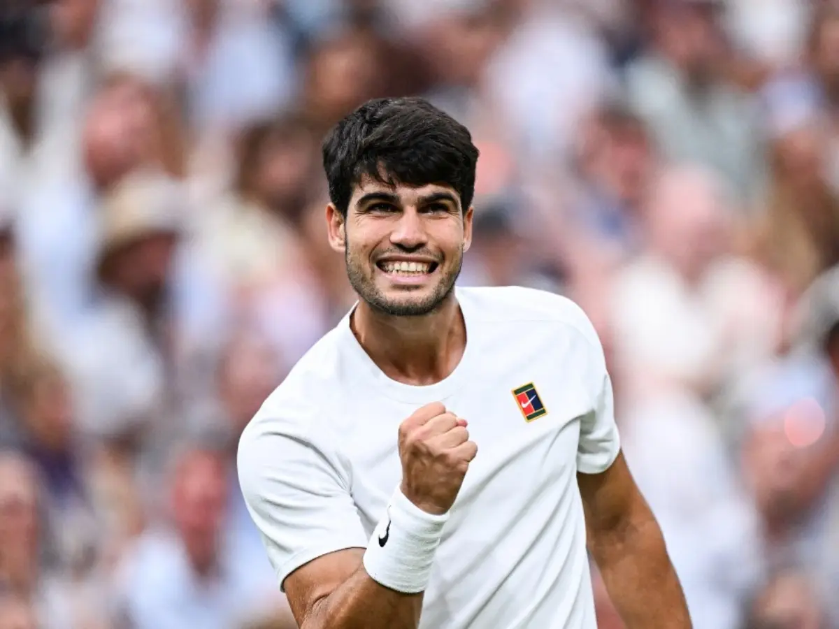 Alcaraz breaks internet with 'out of the world' return winner, leaves Wimbledon crowd in disbelief - WATCH
