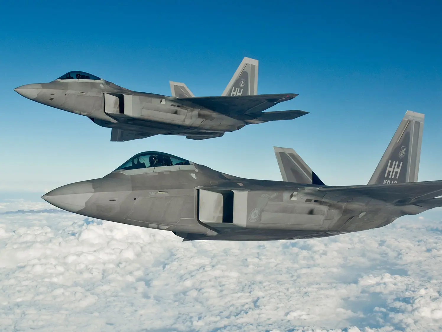 Why fighter jets carry fewer weapons than they did decades ago