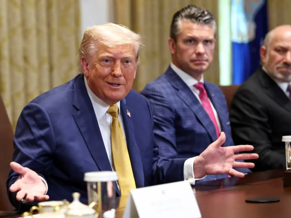 'This creep': Trump furiously dodges question on Jeffrey Epstein, asks Bondi, 'Do you want to waste the time?' 'This creep': Trump furiously dodges question on Jeffrey Epstein, asks Bondi, 'Do you want to waste the time?'