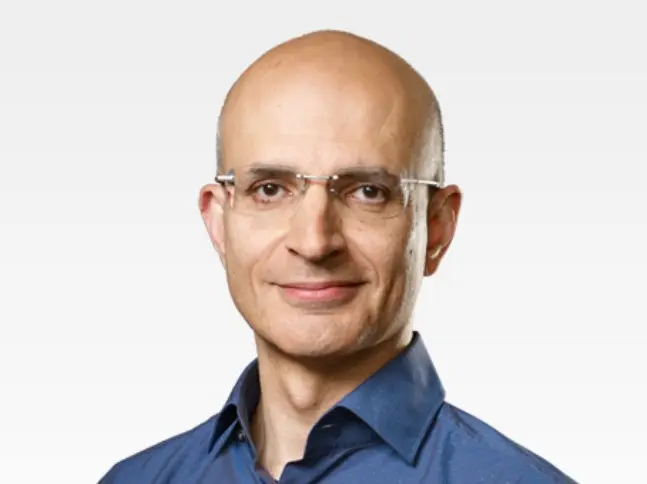 Sabih Khan, Apple's next COO, was born in India's Moradabad; his predecessor's salary was... Sabih Khan, Apple's next COO, was born in India's Moradabad; his predecessor's salary was...