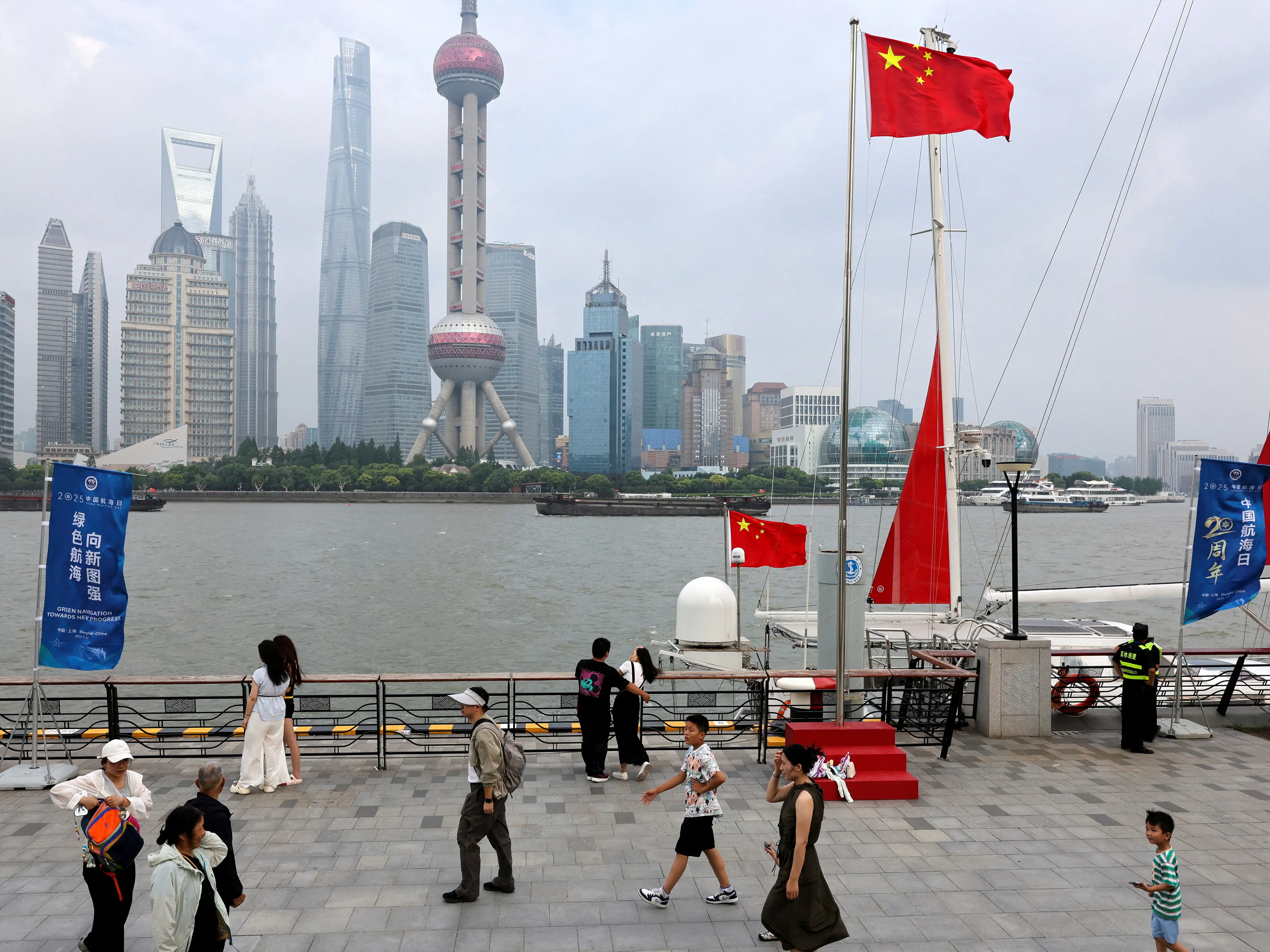 China’s Q2 GDP grows 5.2%, beating forecast even as Trump’s tariff risks rise China’s Q2 GDP grows 5.2%, beating forecast even as Trump’s tariff risks rise