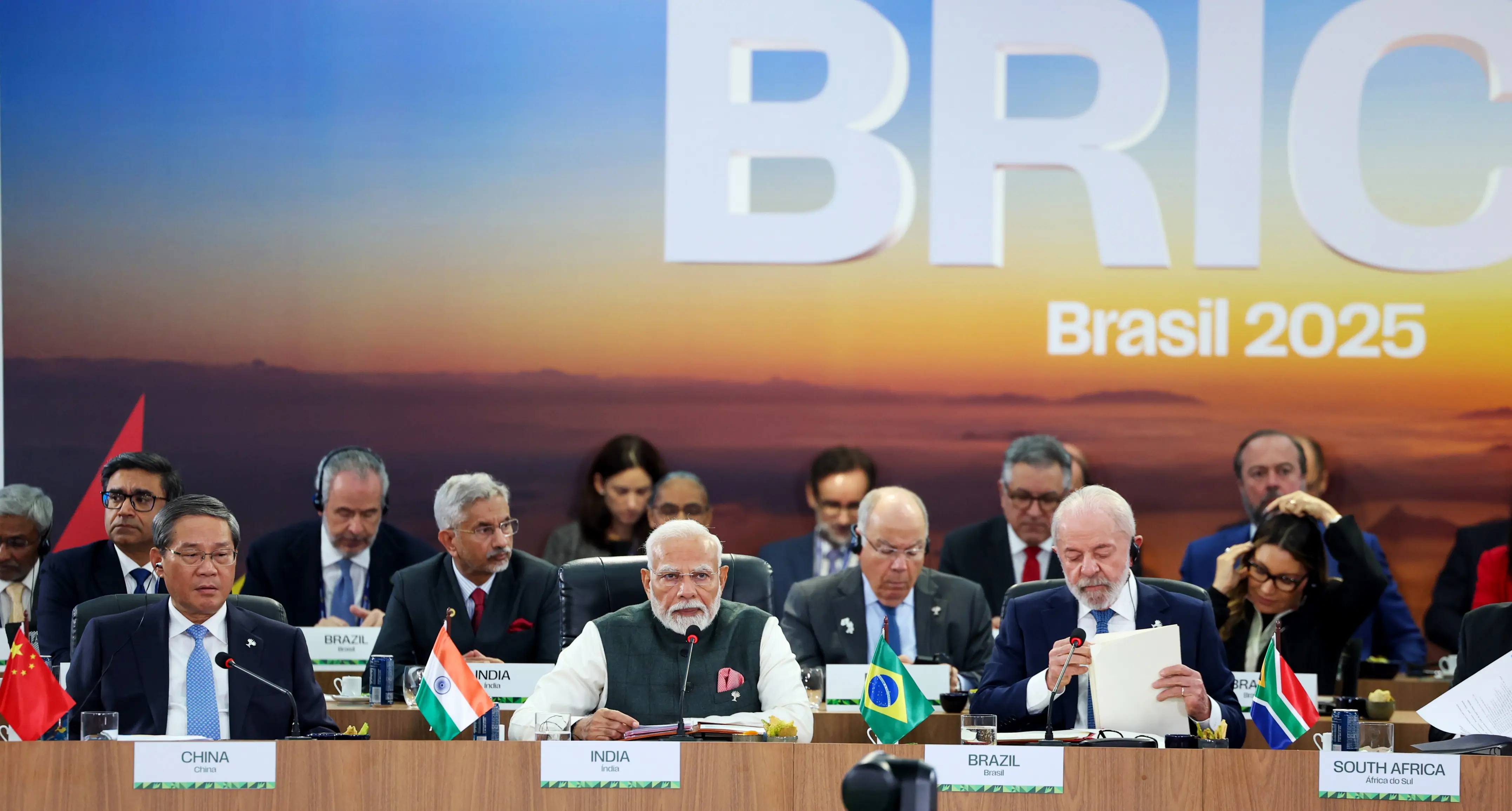 After Donald Trump's Russia ultimatum, 2 US senators threaten India, other nations with 500 per cent tariff