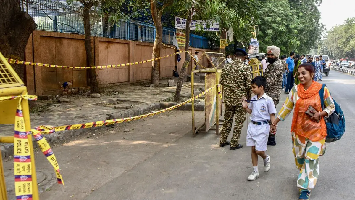 More institutes receive bomb threats: 10 schools in Delhi NCR targeted with threat mails in 3 days, Police say