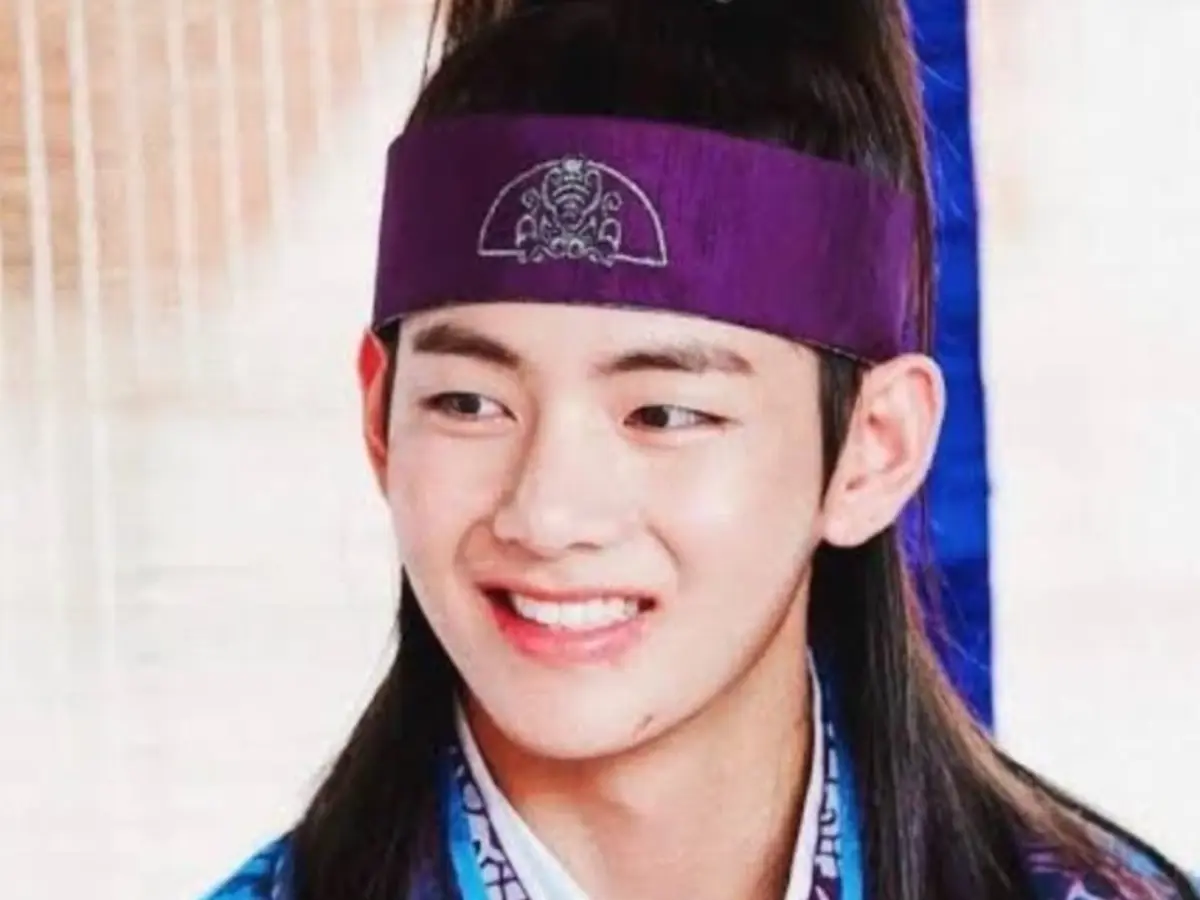 Hwarang: The Poet Warrior Youth (2016)
