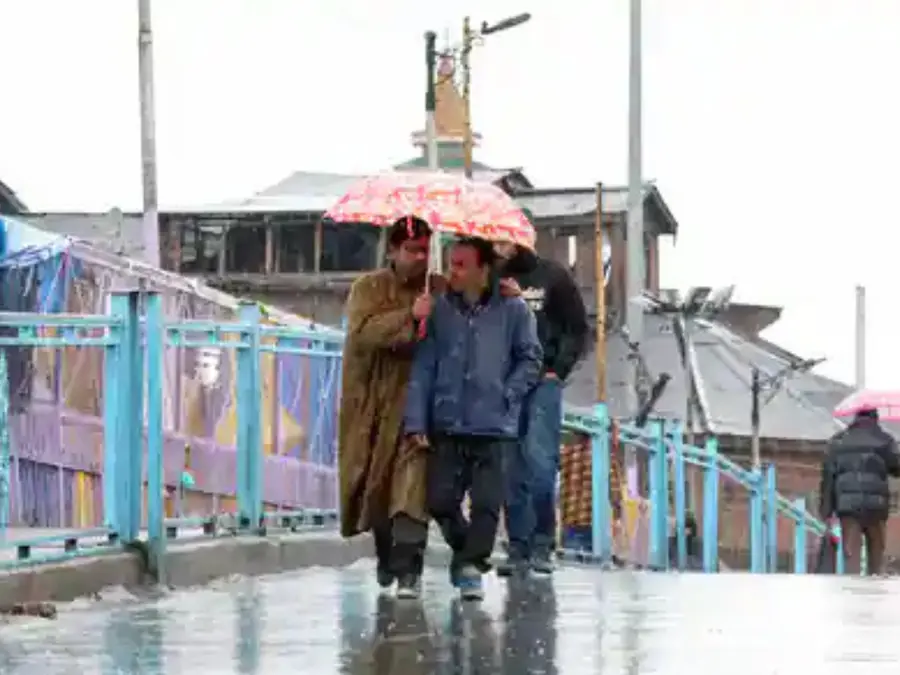 Intense showers across J&K, MeT department issues advisory for flash floods and landslides at vulnerable places