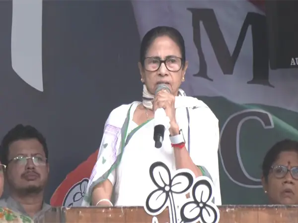 ‘Is West Bengal not in India?’ Mamata Banerjee slams BJP at protest rally ahead of PM Modi’s visit to state