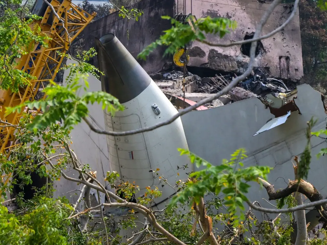 Air India crash: Pilots' body slams report claiming captain turned off fuel switches Air India crash: Pilots' body slams report claiming captain turned off fuel switches
