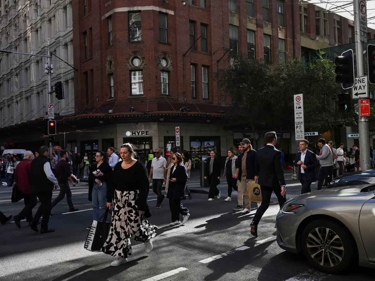 Australia jobless rate hits 3.5-year high, boosting rate cut bets