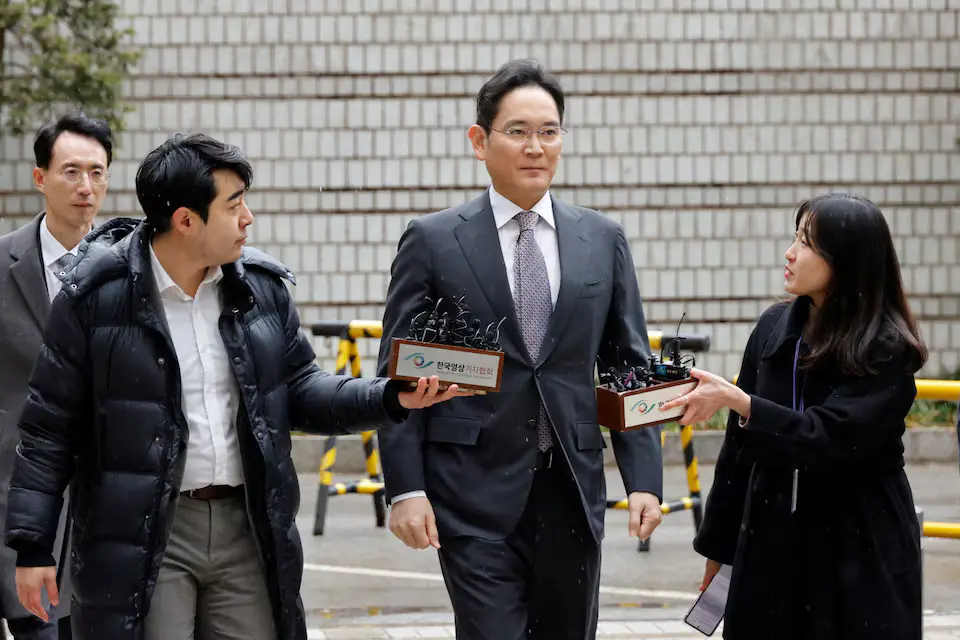 Samsung chairman cleared of fraud charges, legal uncertainty removed