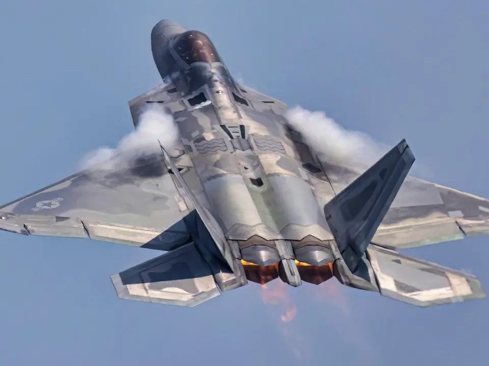 What happens if a fighter jet flies near space? Five deadly risks pilots can face