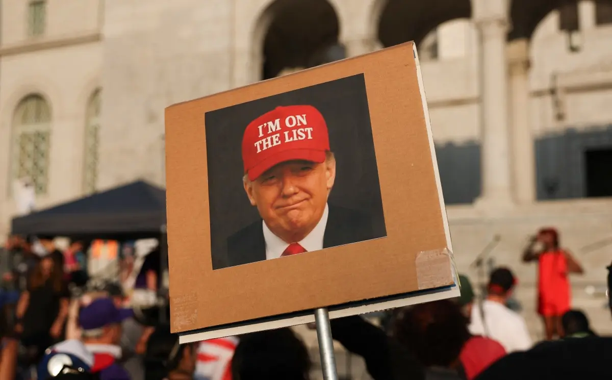 Trump letter row: 'Squiggly Donald below her waist'- what's inside Jeffrey Epstein birthday album