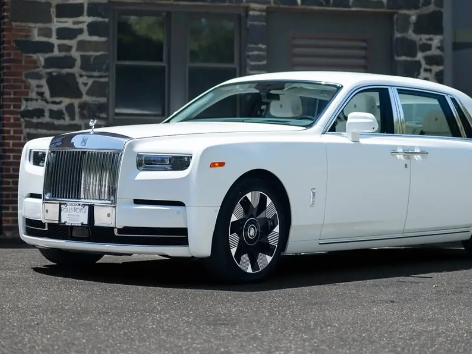 6 things about the Rolls-Royce that might surprise you