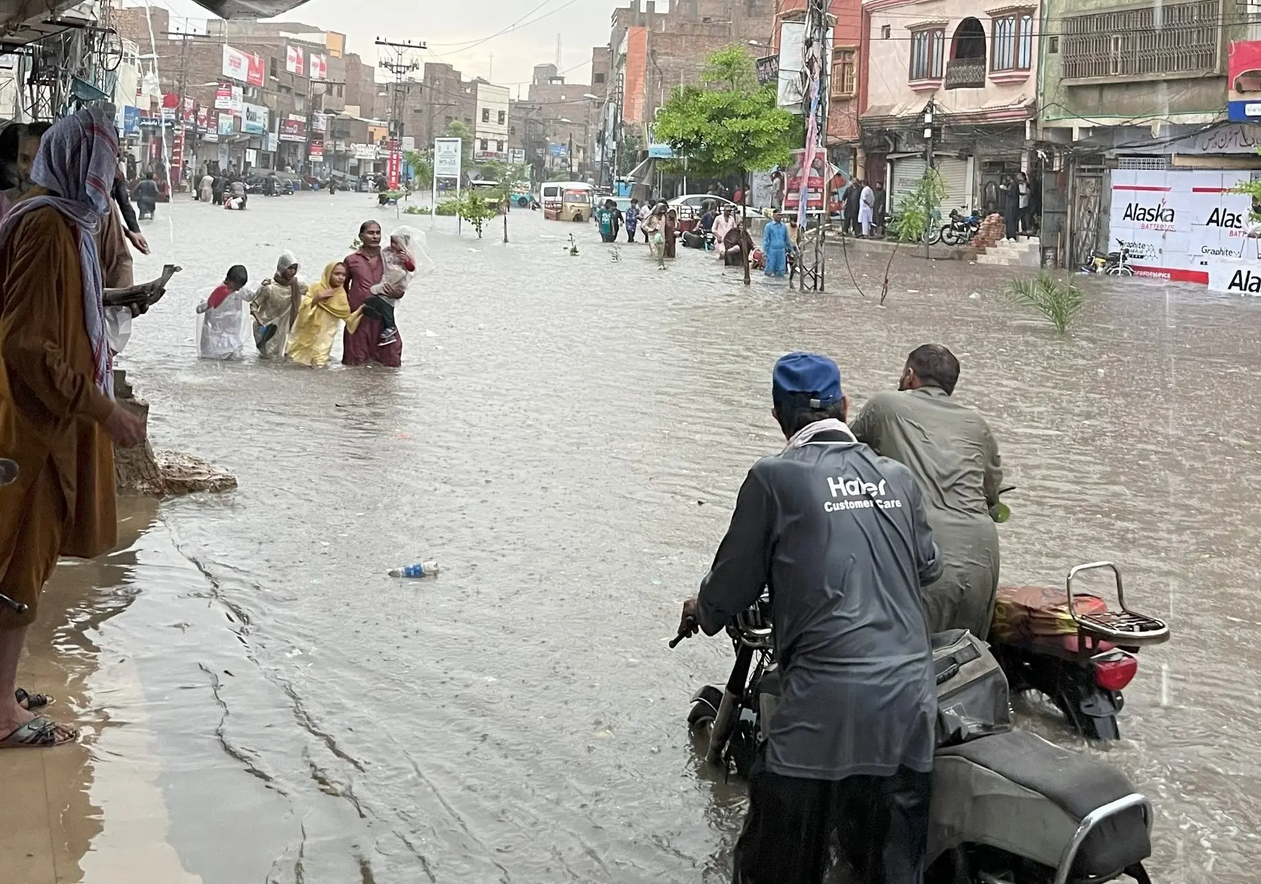 Over 200, including nearly 100 children died, 560 injured as continuous rain wrecks havoc in Pakistan—Check details