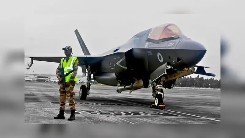 UK’s F-35B fighter jet stuck in India for weeks ‘airworthy’ finally, to fly back Tuesday UK’s F-35B fighter jet stuck in India for weeks ‘airworthy’ finally, to fly back Tuesday