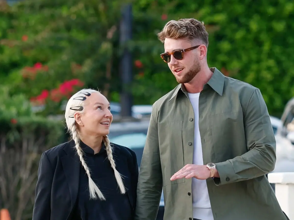 Is Cheap Thrills singer Sia dating Harry Jowsey? Duo's LA dinner date ...