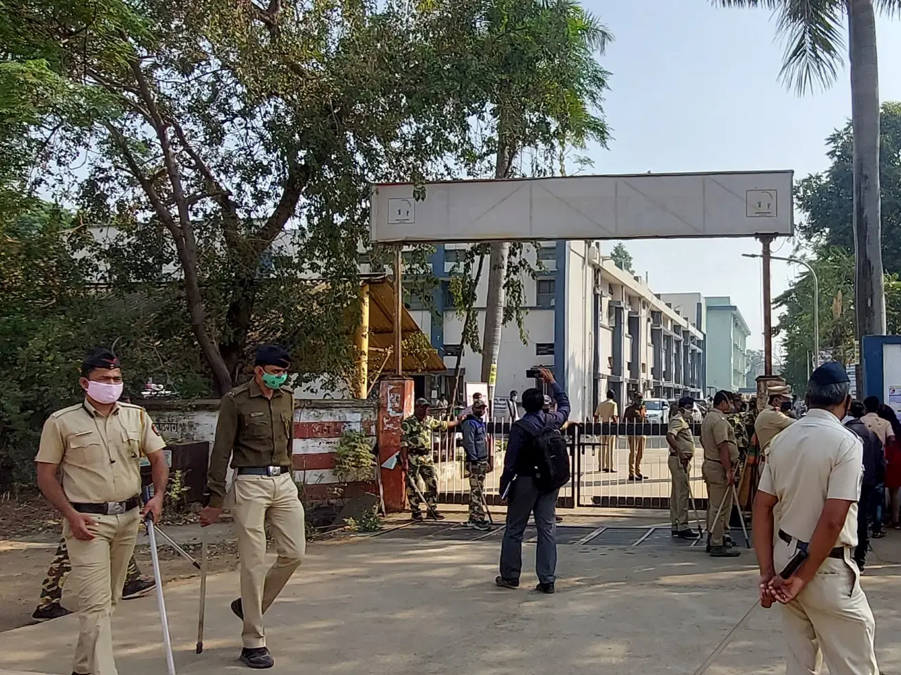 Deep pit, tiles, insurance money: How wife, lover planned Mumbai man's murder Deep pit, tiles, insurance money: How wife, lover planned Mumbai man's murder