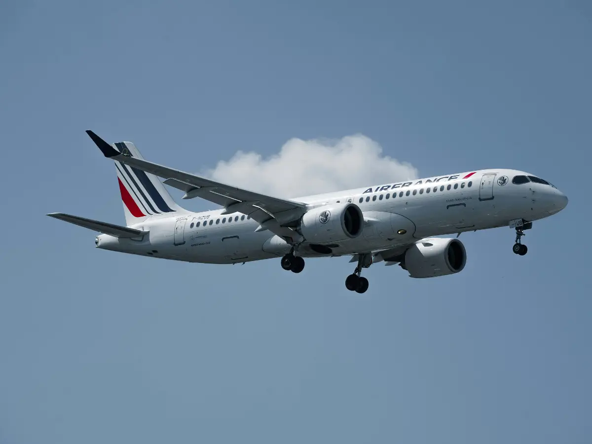 Woman alleges Air France asked her to change seat because white passenger didn't want to sit next to someone Black. 'If he doesn’t want to...' Woman alleges Air France asked her to change seat because white passenger didn't want to sit next to someone Black. 'If he doesn’t want to...'