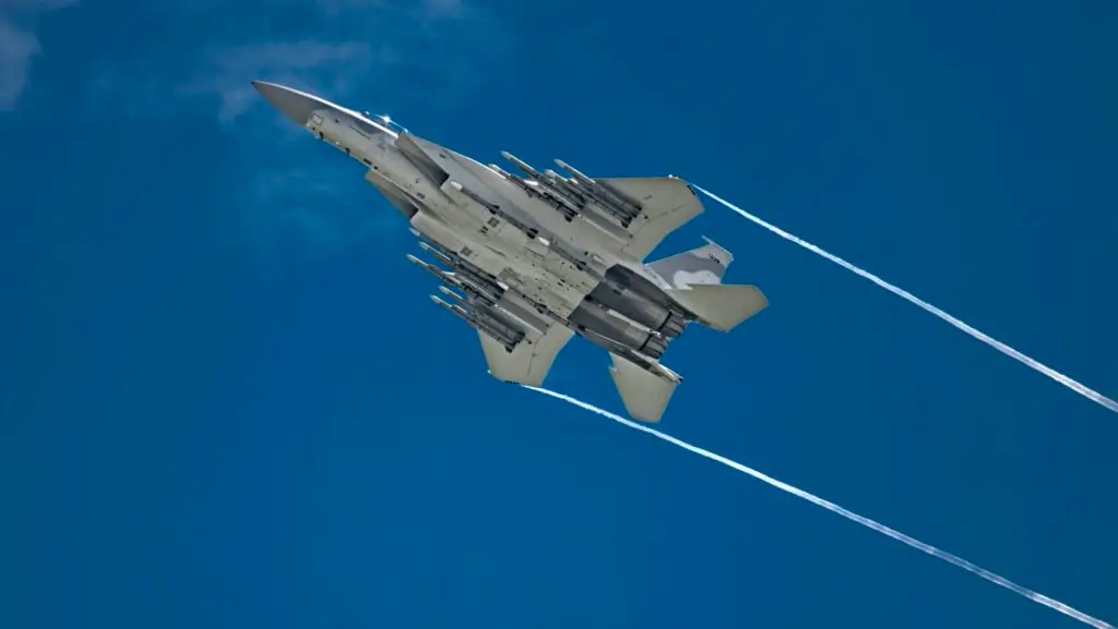 How Many Missiles it can carry?