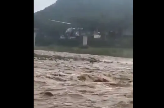 Watch: Army helicopter pilots' daring rescue mission over raging Jammu and Kashmir river