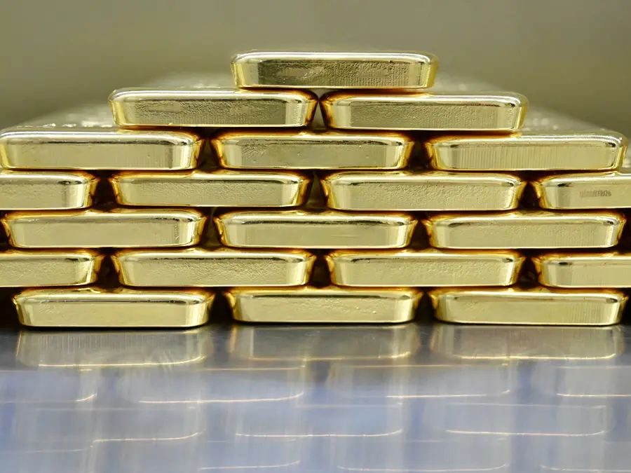 Gold price steadies as US trade deals dent safe-haven demand