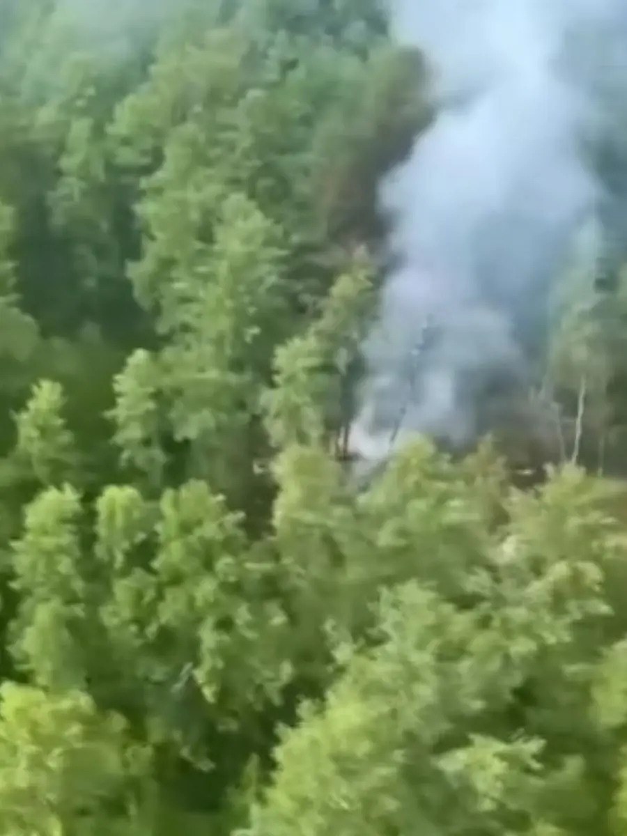 Footage captures burning wreckage of crashed Russian plane; all 49 aboard dead | Video