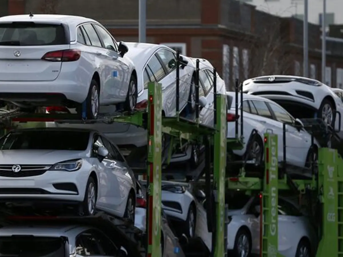 European Car Sales Slump Amid Market Challenges