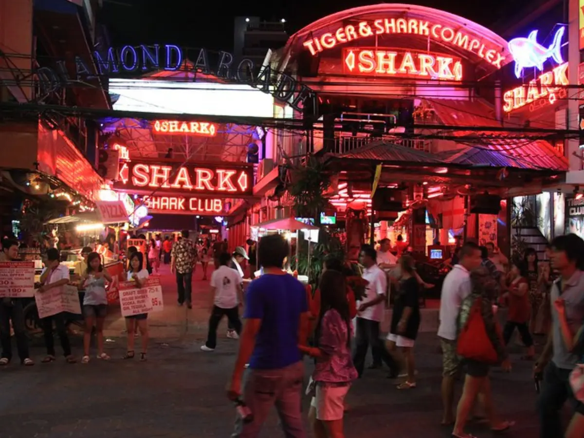 Indian men refuse to pay sex worker in Pattaya claiming she misled them about her figure