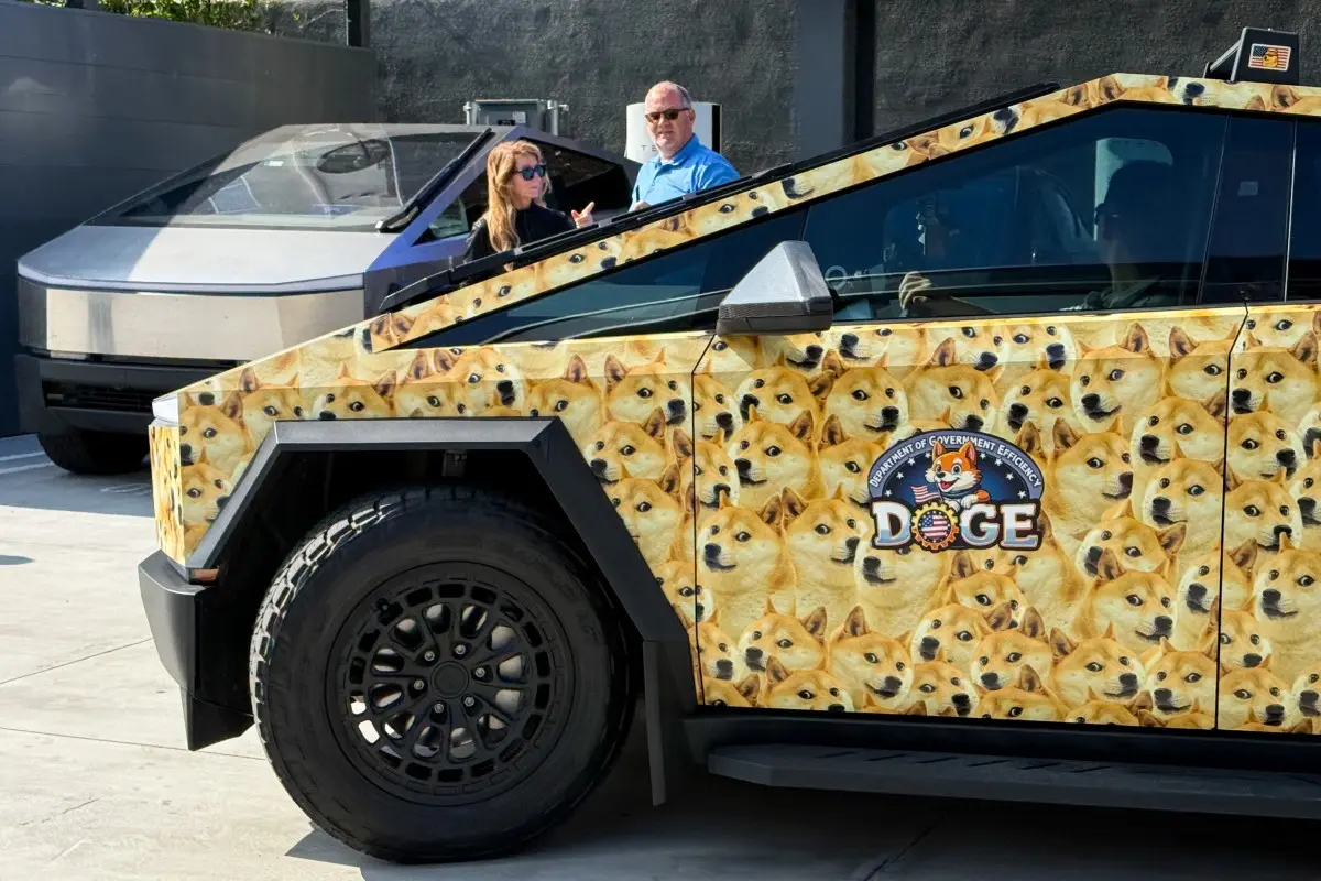 DOGE using AI to eliminate redundant US regulations: Report
